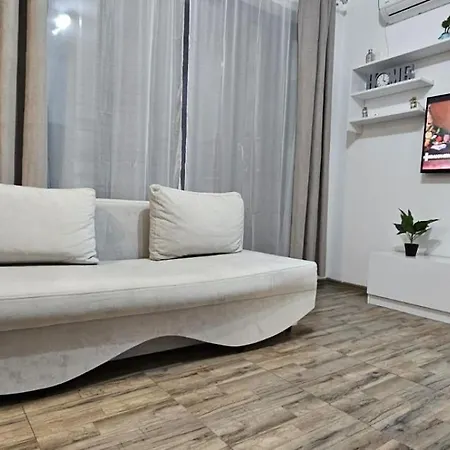 Summer Breeze Parcare Privata La 2 Minute De Plaja 3*