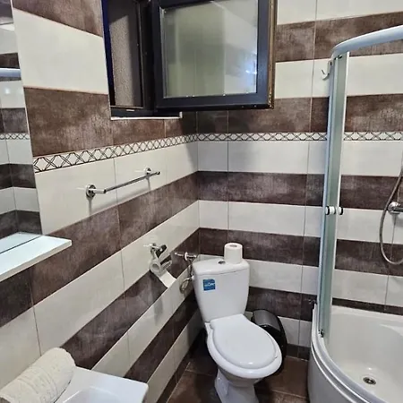 Summer Breeze Parcare Privata La 2 Minute De Plaja 3*