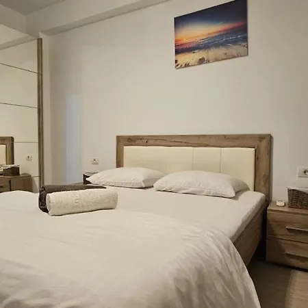 Apartment Summer Breeze Parcare Privata La 2 Minute De Plaja