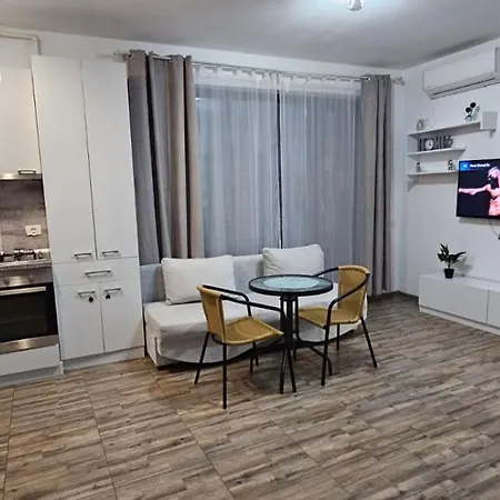 Summer Breeze Parcare Privata La 2 Minute De Plaja Apartment