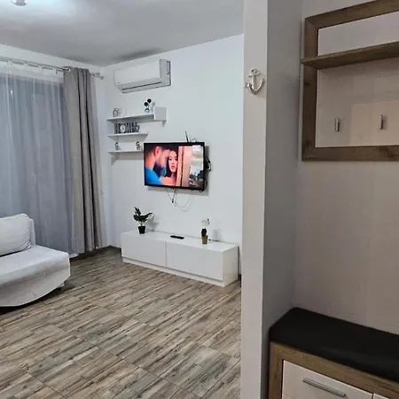 Summer Breeze Parcare Privata La 2 Minute De Plaja Apartment