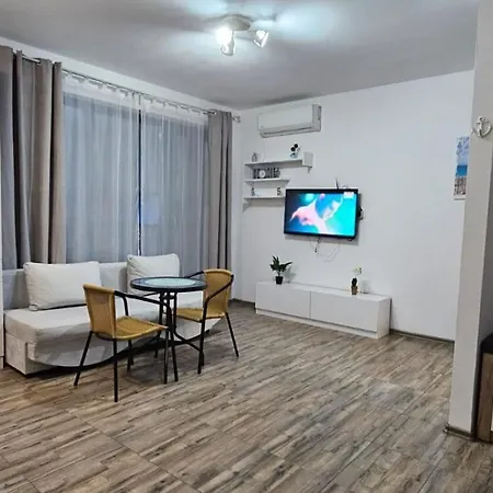 Apartment Summer Breeze Parcare Privata La 2 Minute De Plaja 3*