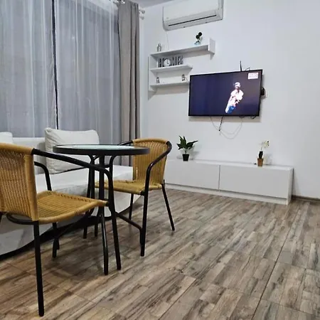 Summer Breeze Parcare Privata La 2 Minute De Plaja Apartment Navodari