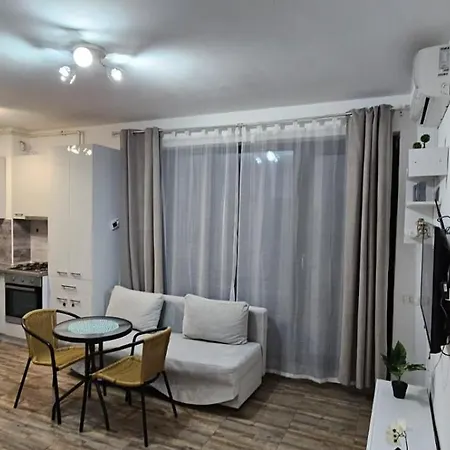 Summer Breeze Parcare Privata La 2 Minute De Plaja 3*